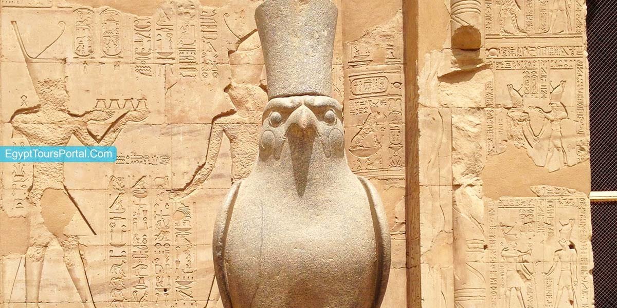 Horus-Statue-in-the-Temple-of-Edfu-Egypt-Tours-Portal