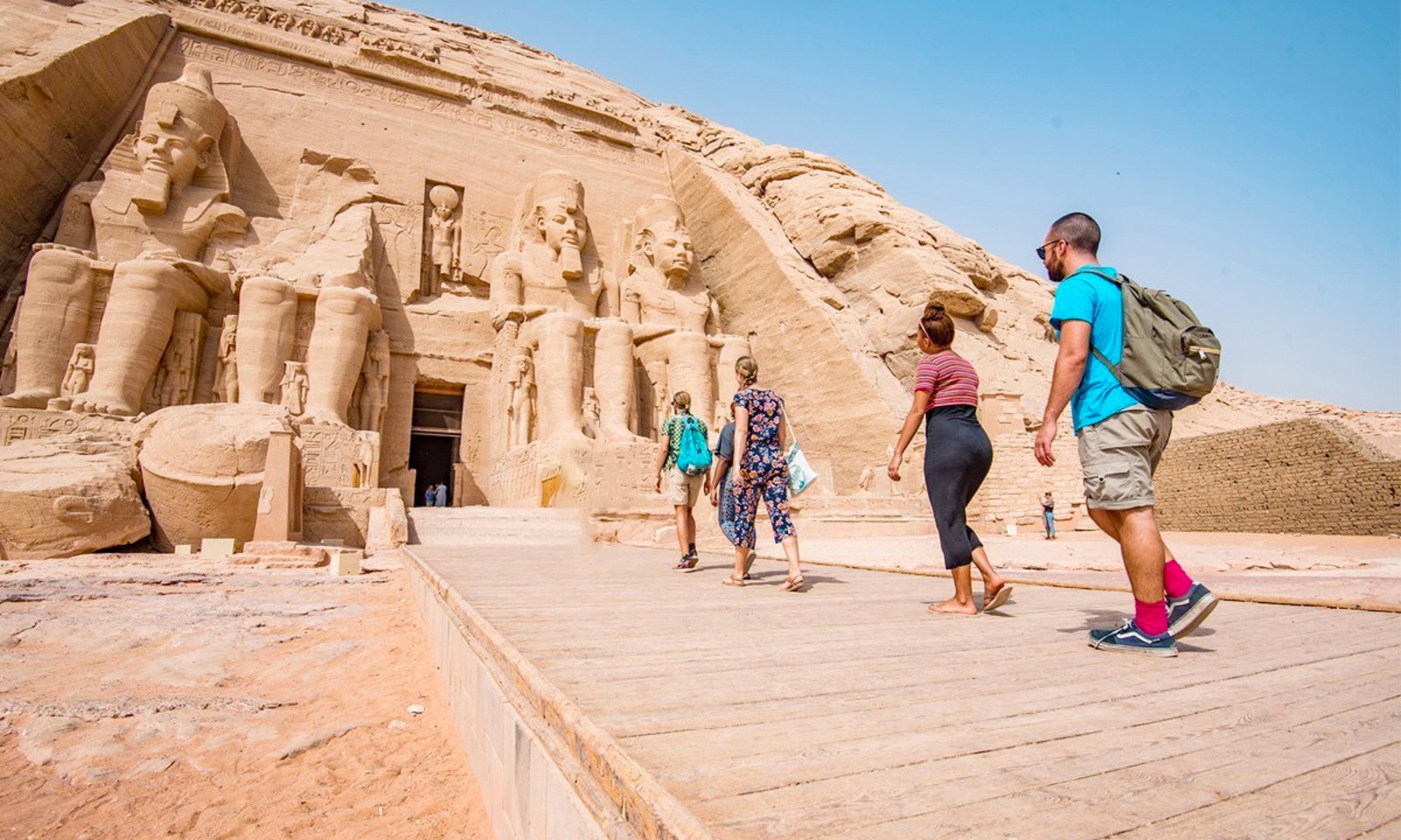 Egypt Arab travelers 3