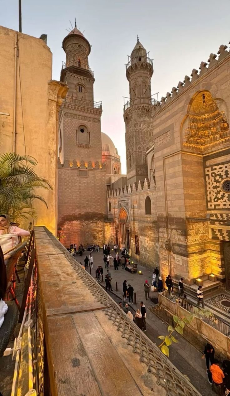 Day tour to GEM Museum and The Magic of Cairo by Night