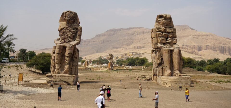 colossi of memnon