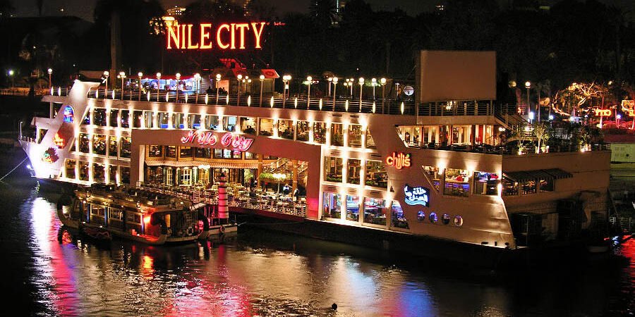 Nile dinner cruise