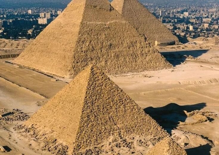 All-inclusive Giza Plateau and the Egyptian Museum tour