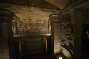 catacomb of kom elshuqafa