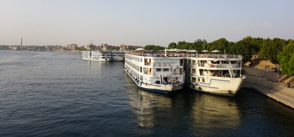 5 day nile cruise aswan to luxor