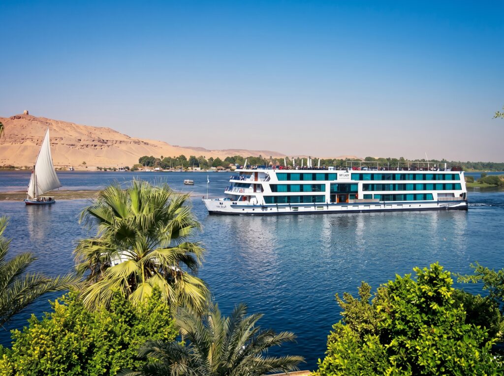 4 day nile cruise from aswan to luxor