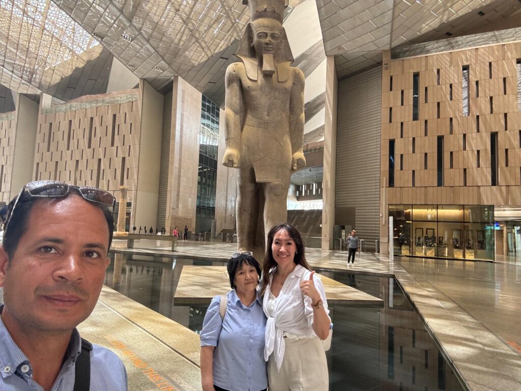 Luxury Cairo Giza day trip with private Egyptologist guide
