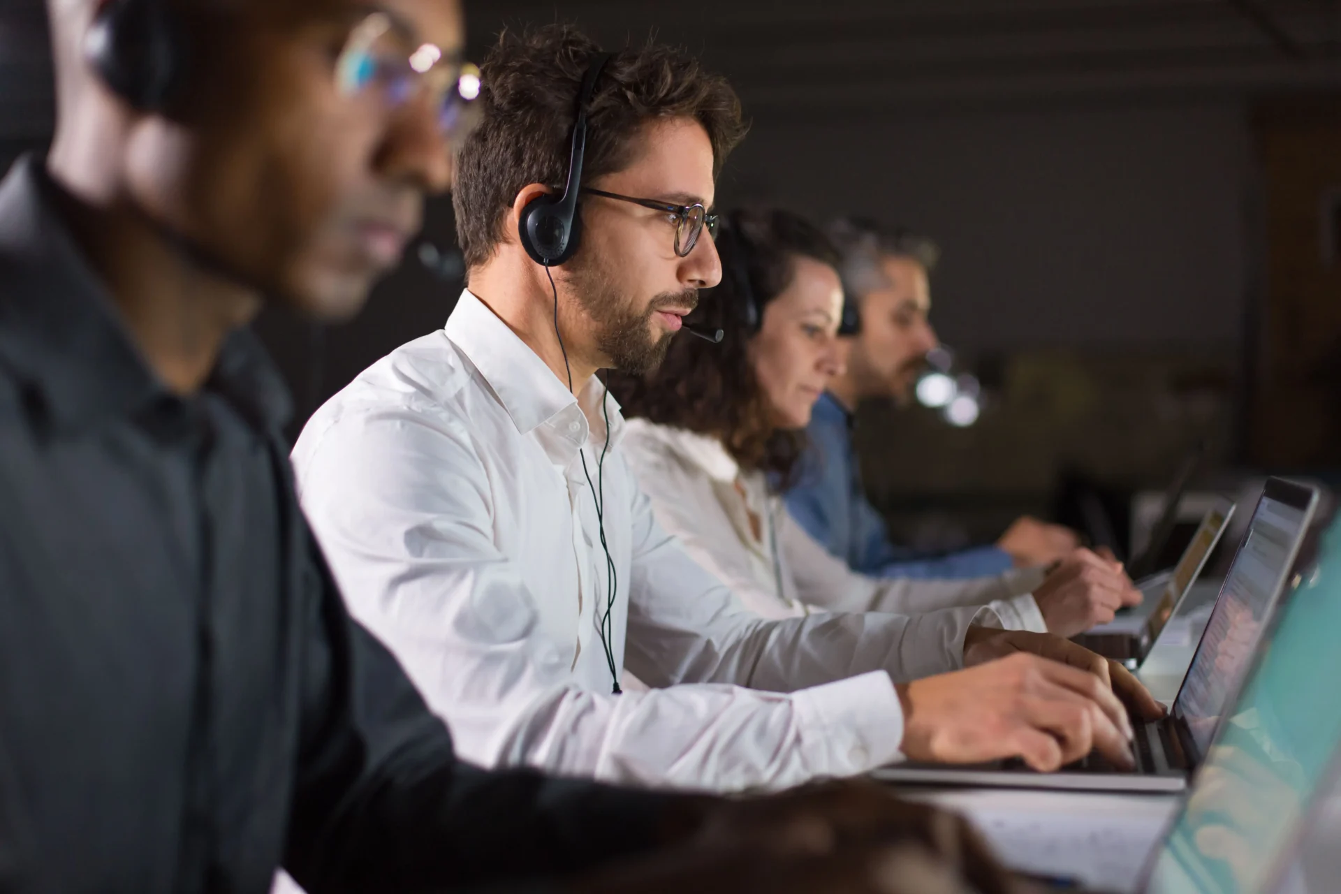 24/7 travel customer support team ready to assist
